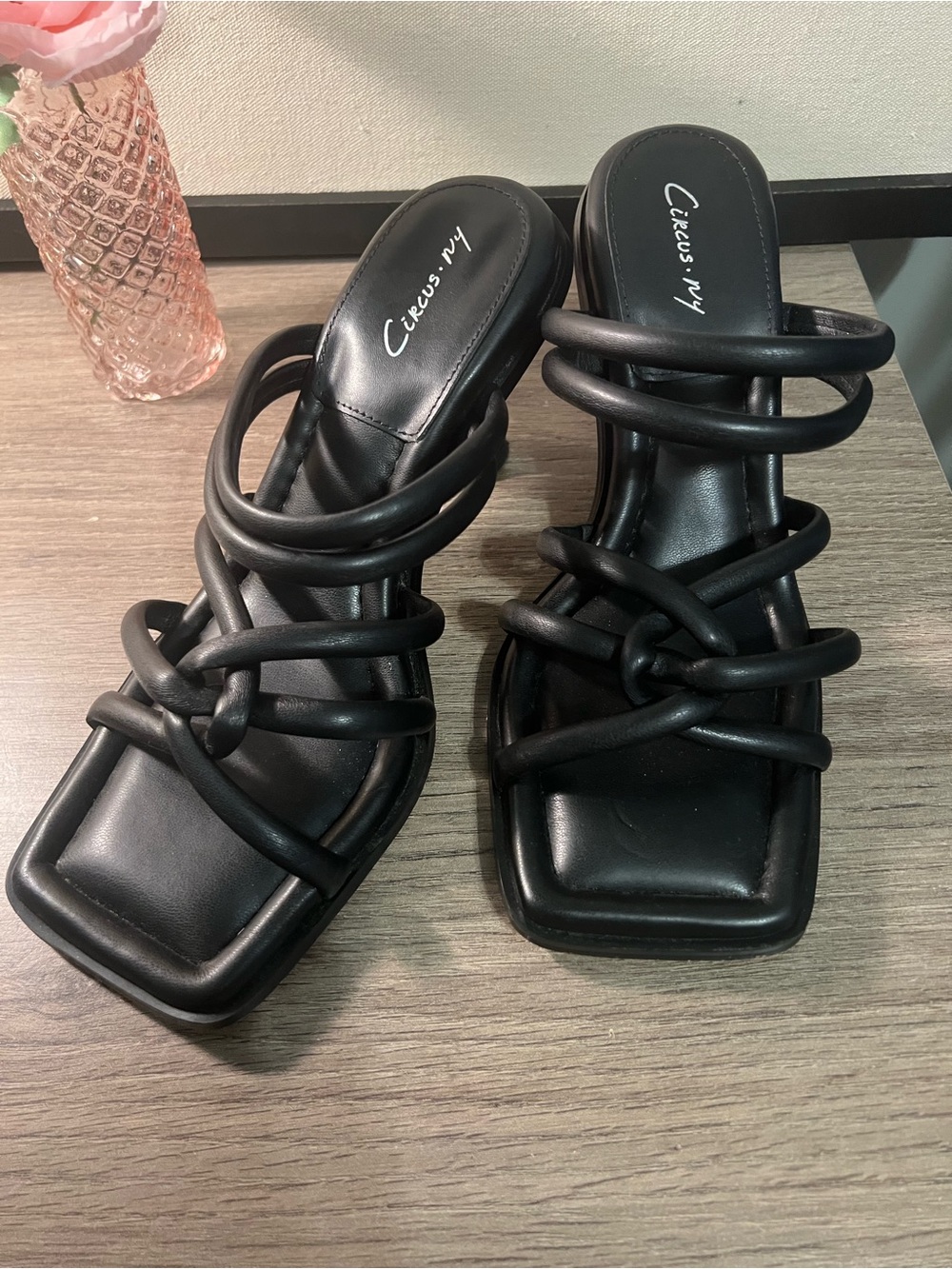 Circus by Sam Edelman Black Knotted Strap Square-Toe Heels - Picture 2 of 10